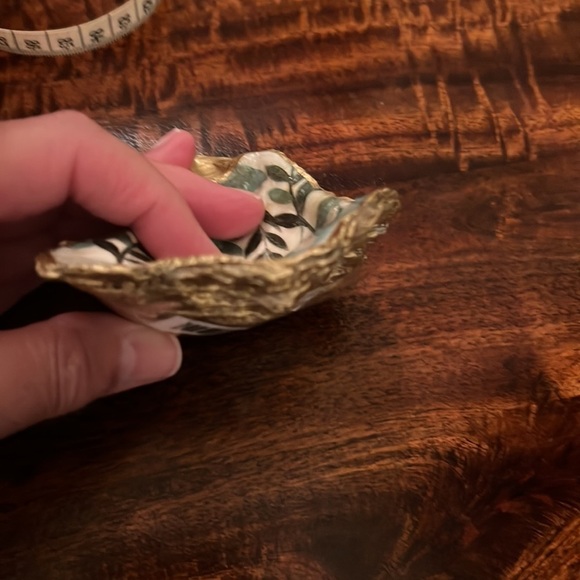 Medium Size Trinket Holder, Handmade from an Oyster Shell - Picture 7 of 14